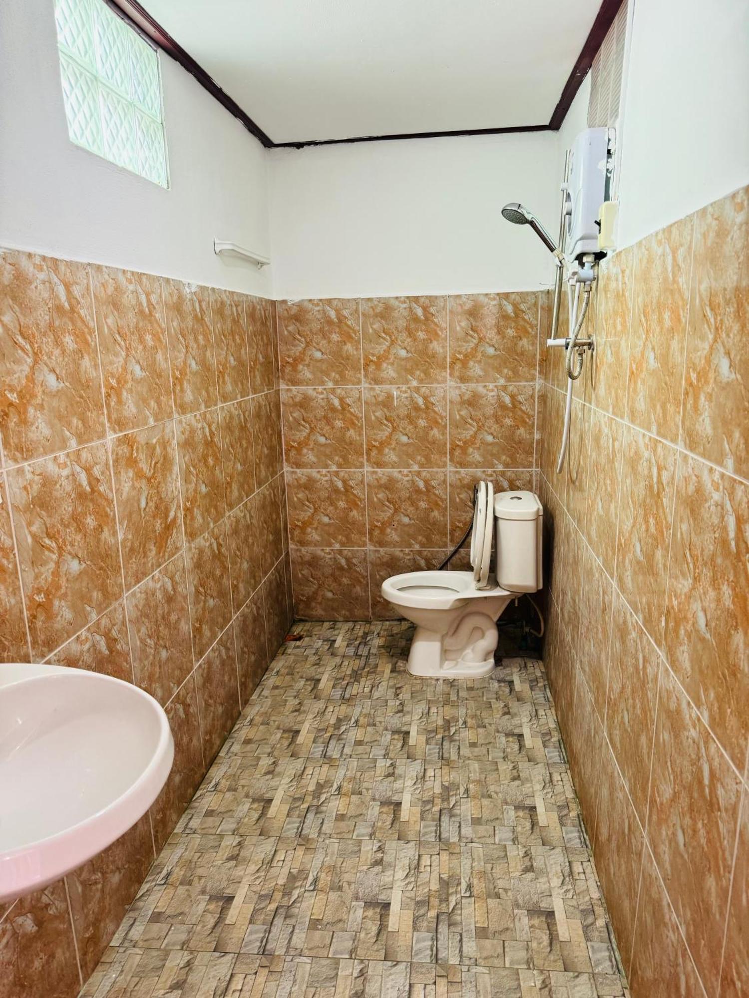 Vang Vieng Green Hotel エクステリア 写真