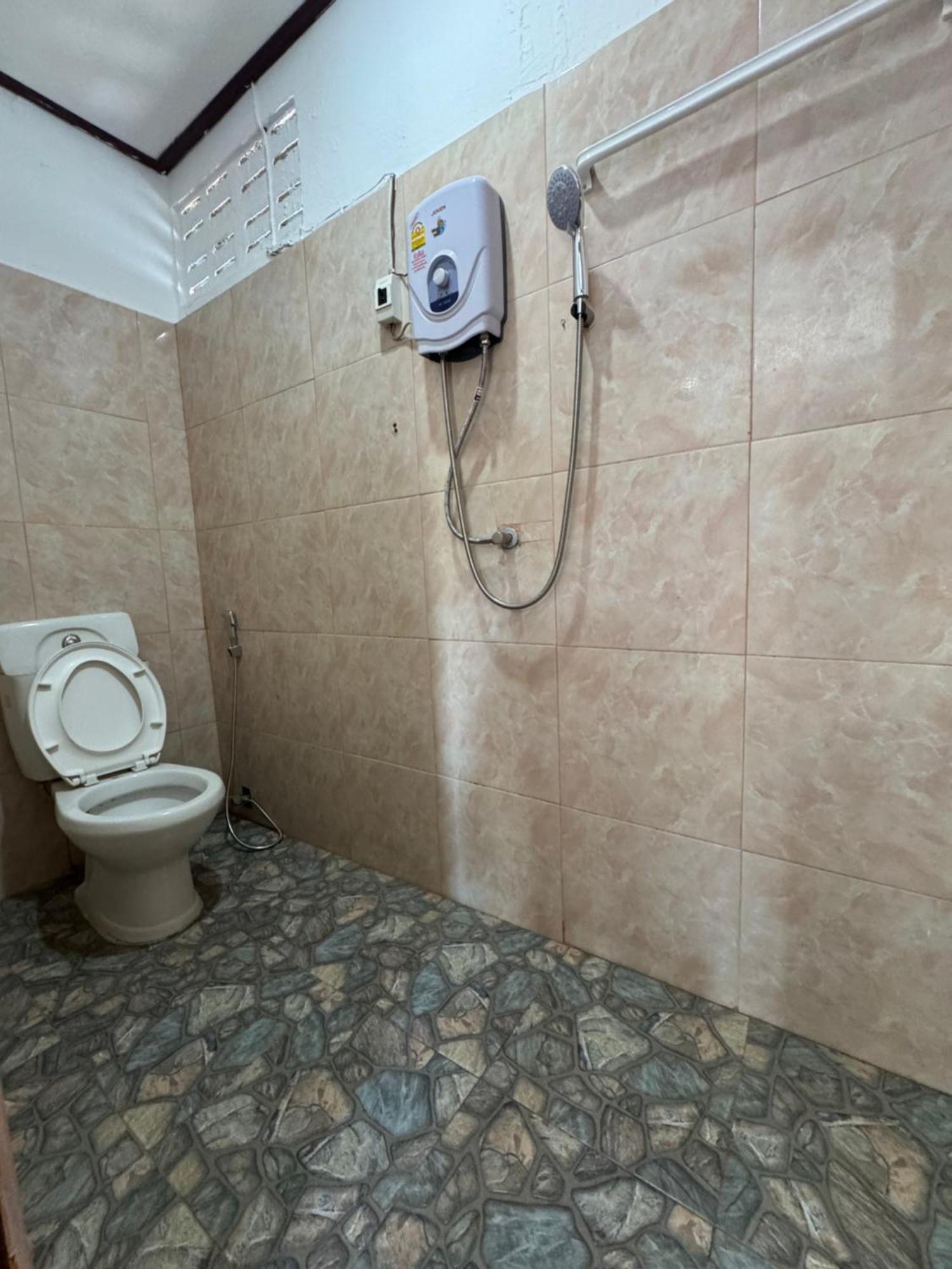 Vang Vieng Green Hotel エクステリア 写真
